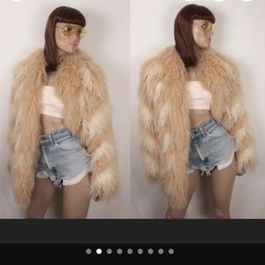 💥Mongolian fur coat- Chevron pattern 💥